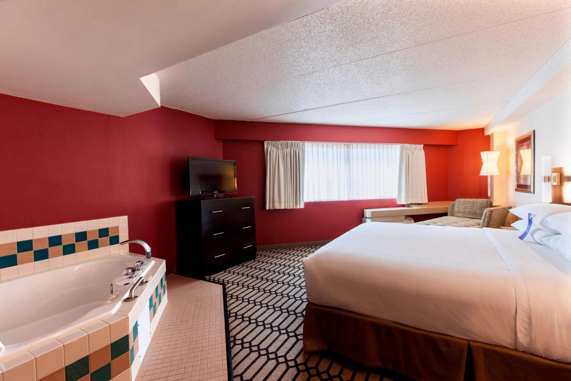 Delta Hotels By Marriott Fargo Exterior photo