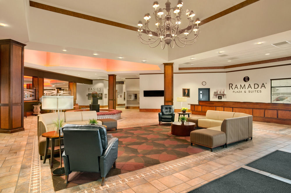 Delta Hotels By Marriott Fargo Exterior photo