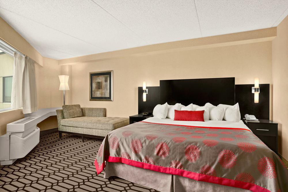 Delta Hotels By Marriott Fargo Exterior photo